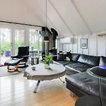 Awenasa - 4-1km From The Sea By Interhome *