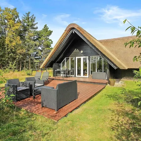 Awenasa - 4-1km From The Sea By Interhome