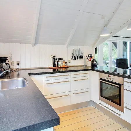 Awenasa - 4-1km From The Sea By Interhome *