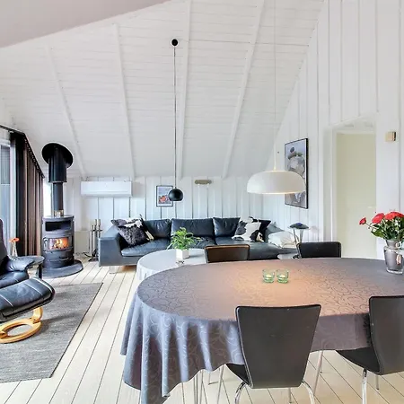 Casa vacanze Awenasa - 4-1km From The Sea By Interhome *
