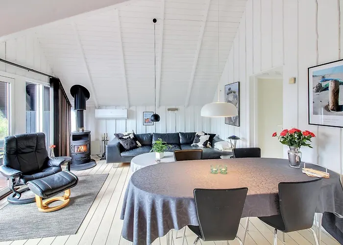 Awenasa - 4-1km From The Sea By Interhome